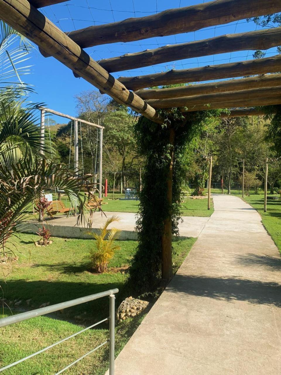 Pousada E Restaurante Bora Bora Da Serra São Bento do Sapucaí Exterior photo