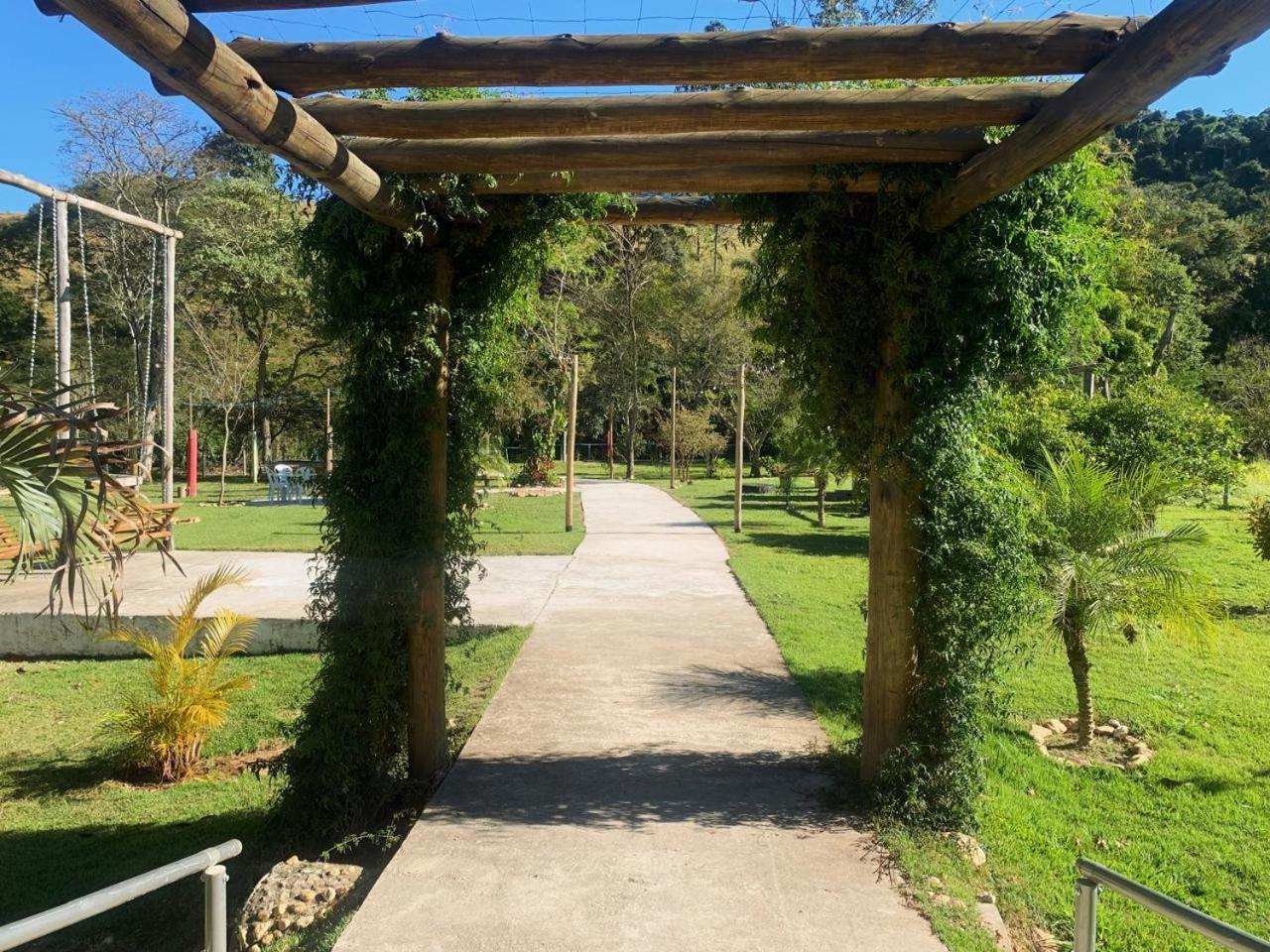 Pousada E Restaurante Bora Bora Da Serra São Bento do Sapucaí Exterior photo